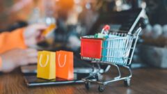 Marketplace no Facebook: vantagens e desafios para lojistas